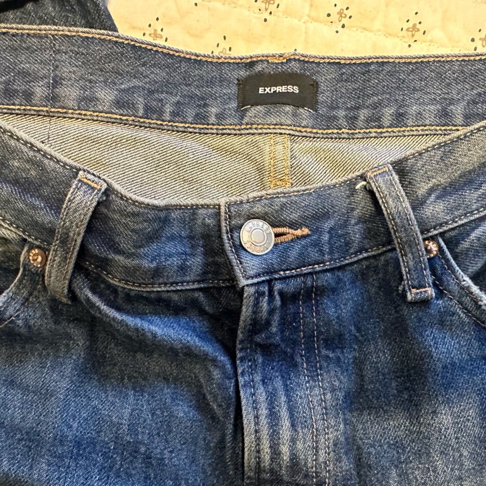 Express High Rise Jeans - Picture 7 of 8